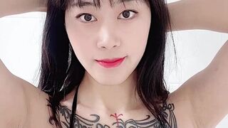 zhangheyu onlyfans Busty doll gently pulls pussy