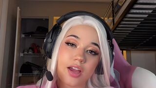 Sofia Gomez aka realsofiagomez onlyfans Busty prostitute fucks pussy with phallus