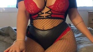 A Dani Buenno aka dbuennoa onlyfans Cute bitch masturbates with a vibrator