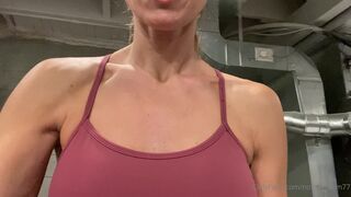 No Face Mom aka nofacemom77 onlyfans 30-01-2022 performance broadcast