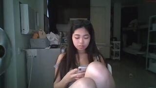 berryscents chaturbate Housewalker reveals her delicious body