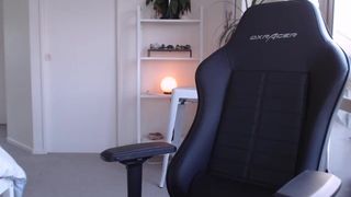 MissAlice_94 coquette shows shaved holes