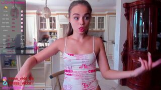 misss_vikki chaturbate webcam show form June-15-2022