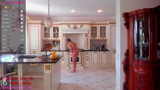 misss_vikki chaturbate Beautiful model seduces with big booty