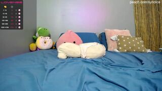 syndica chaturbate Hot chick caresses big ass