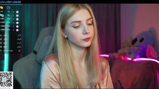oh_honey_ chaturbate passionate chick shines pussy