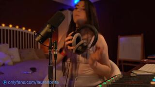 laurenbrite chaturbate Gorgeous Passion Shows Big Tits