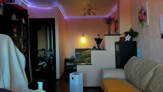 ketlinrous chaturbate Cute young lady shows big tits