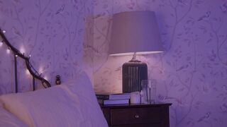 _2strangers chaturbate Hot chicks pose naked