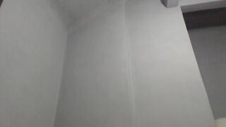 tralalabala chaturbate Cute Curva jerks her pussy on people