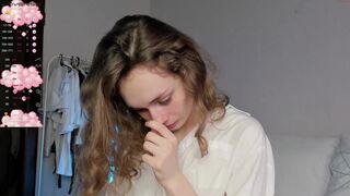 mxxnsxsul chaturbate Sexy doll squeezes shaved holes