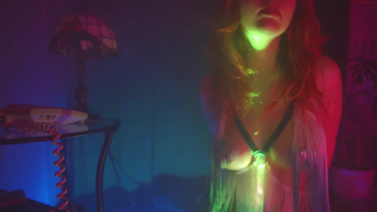 Psychedelicariaa's light show dancea mesmerizing display of movement and color