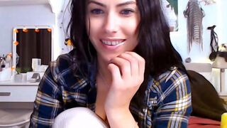 ami_white chaturbate  uboltali undress