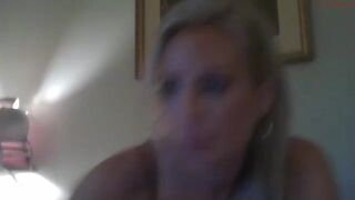 beccabowandd chaturbate Blonde female made privat with a toy