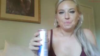 beccabowandd chaturbate Busty blonde babe jerking off her cunt