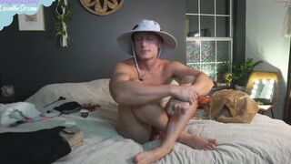 livanddrew chaturbate Shy babenka fingering pussy in the shower