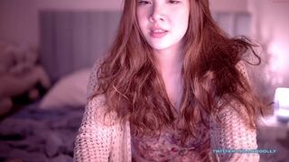 jillikins chaturbate  playing with dildo