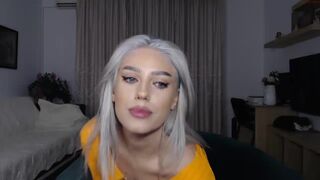 i_am_sarahxxx chaturbate Sexy babes and masturbating pussy