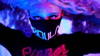 AliceBong manyvids Neon