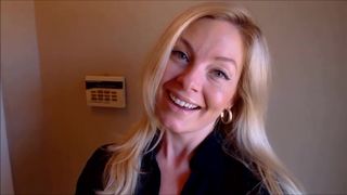 MissBehavin26 ManyVids Fucking my sons lacrosse coach