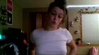 carlydrake chaturbate Petite brunette babe sucking dildo