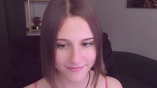 sunhomey chaturbate Cute babe licks dildo
