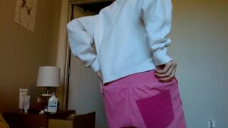 vegansoda chaturbate Juicy Curva removes underwear