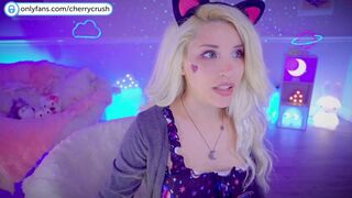 cherrycrush chaturbate Pretty chick fucks pussy with black dildo