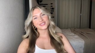 thezabrina chaturbate Curvy nipple flirts in chat