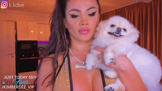 kimberdeee Adult woman squeezes the lips of the sexual