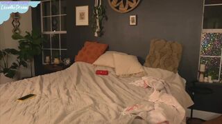 livanddrew Lustful Mommy Shows Charms