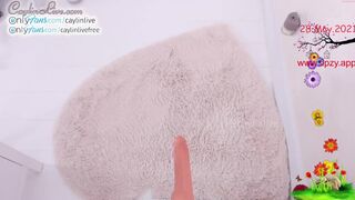 caylin Busty mare relish masturbating cunt