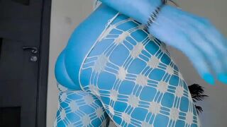 neytirii Teen curvy fingers pussy