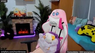 moni_k  green haired sweater cuddles