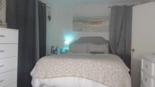 queen_bambii webcam show form June-14-2022
