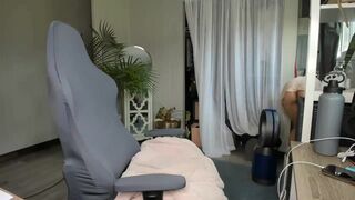 victoria_ Naughty babe caresses vaginal hole