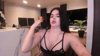 manuu_ Cute wench pulls vagina with phallus