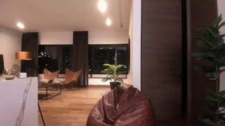 manuu_ Skinny Blonde jerks off