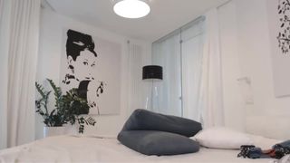 tifol naughty bitch fucks pussy