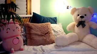 sementhief  gets an orgasm