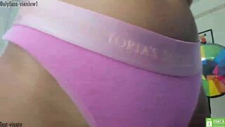 vinnlow Cute babe squeezes pussy dildo