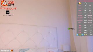 lucky_starr Lustful babe exposes her charms