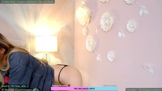 anniekarrera1 26 March 2022 webcam masturbation