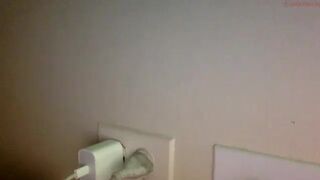 babyjoyxo Solid curva gently squeezes pussy