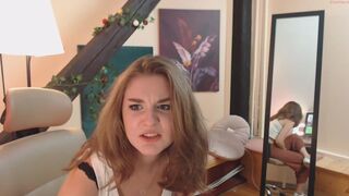 abi_i chaturbate Busty hottie sucking dick