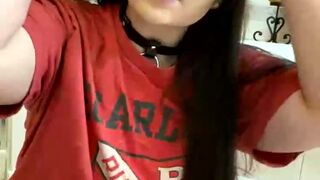 Victorya Xo aka victoryaxo onlyfans to the cute chick rubs her clit