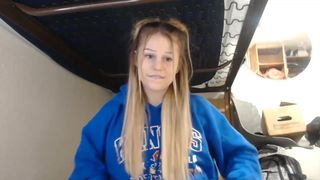 strawberry141 gracious chica shows gorgeous body