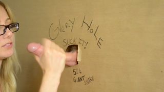 Chezza Luna Gloryhole Handy