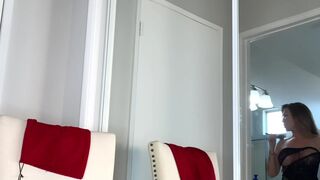 Capri Cavanni aka capricavanni onlyfans 2-02-2022 latest show