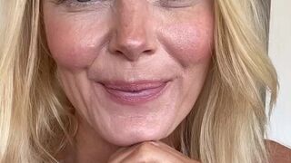 Arabella De Rose aka Hotwife aka arabelladerose onlyfans a woman with a wide pelvis gets shaved cunt